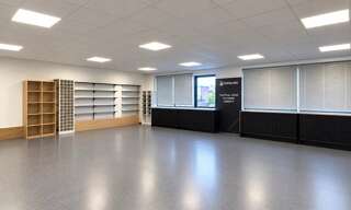 Local industriel 3 Pièces 367 m² à vendre à Saint-Pierre-du-Perray (91280)