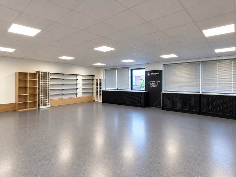 Spacieux entrepôt de 367 m² à Saint-Pierre-du-Perray — photo 1