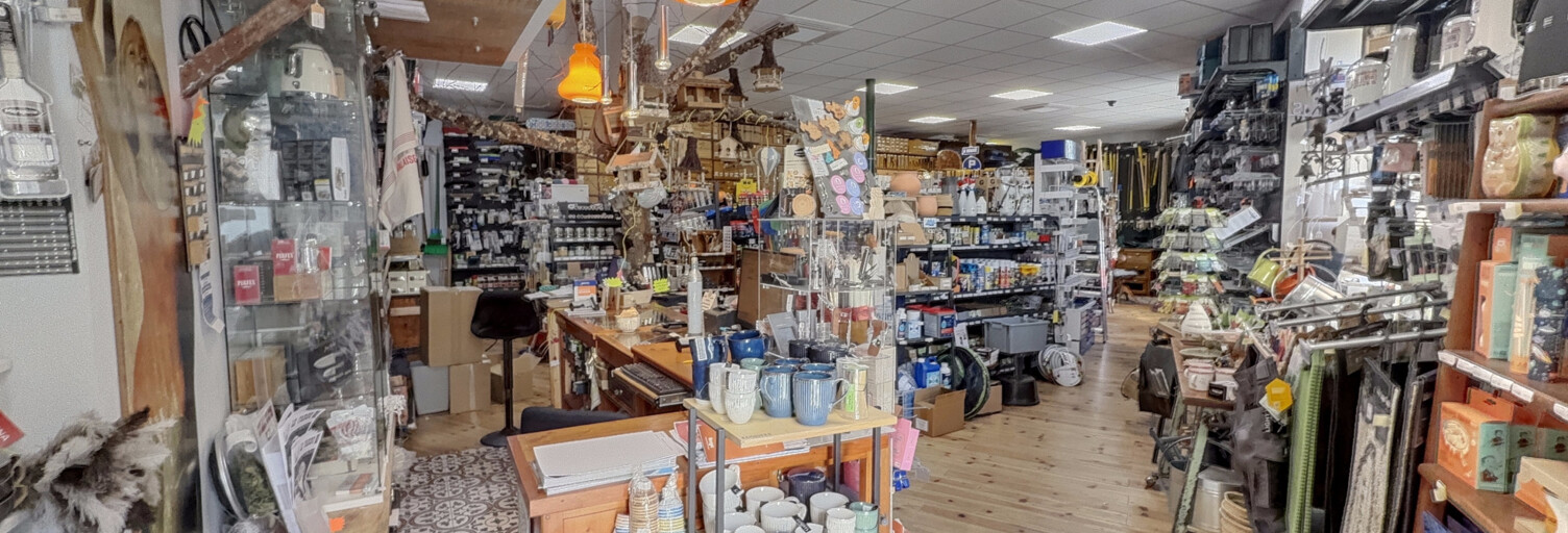 Commerce  130 m² à vendre à Novalaise (73470)