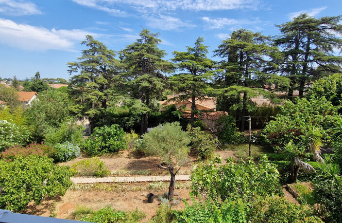 T2 48m2  dernier étage, terrasse, asc, pkg -  Toulon Le Cap — photo 2