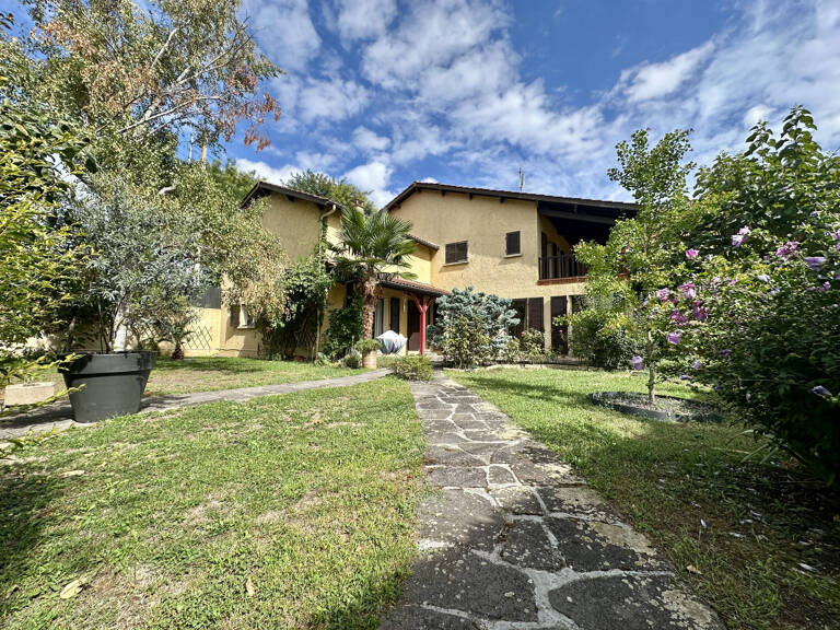Grande maison T7 Montferrand — photo 1