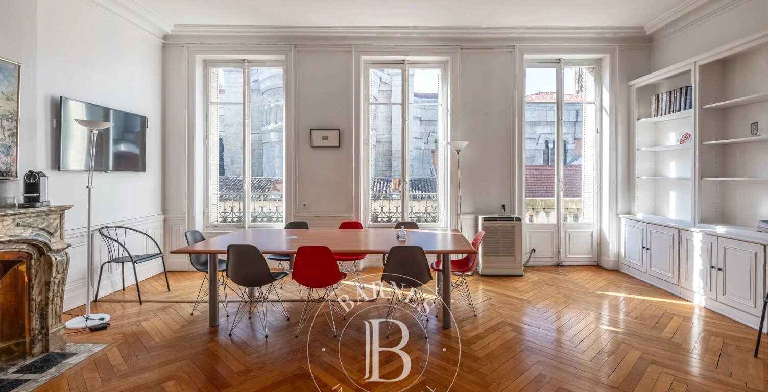 Lyon 3ème - Appartement de 241,13 m² - Cave — photo 1
