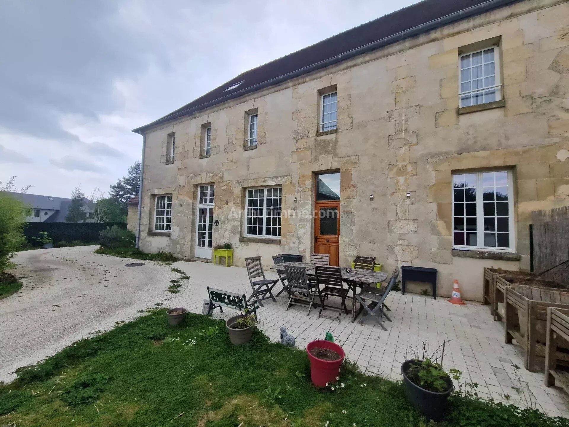 Maison 1 pièce 270 m² · à Gisors · 270 m² · 399 000 €
