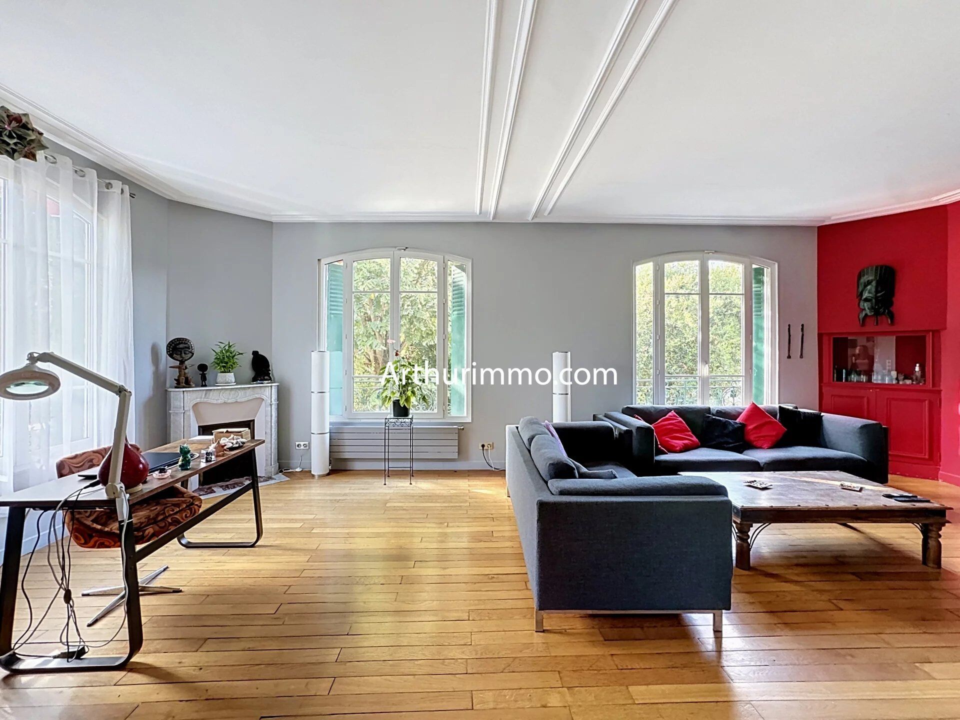Maison 9 pièces 198 m² · à Villeneuve-le-Roi · 198 m² · 549 500 €