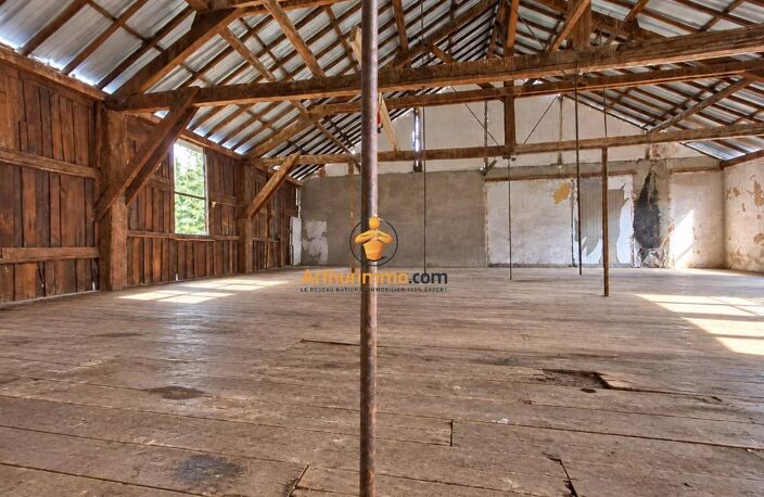 Hangar à proximité du Foiral. — photo 4