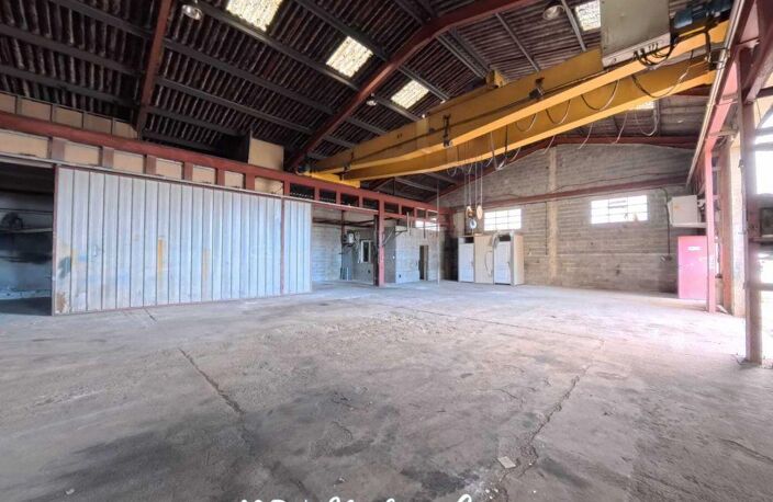 Vente Local d'activités 702 m&sup2; — photo 4