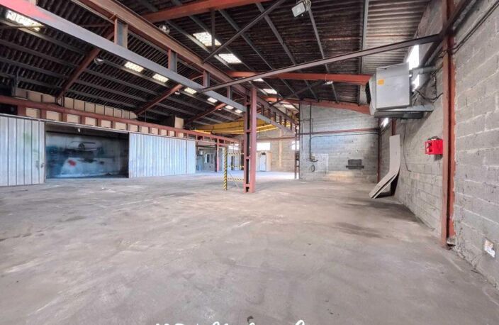 Vente Local d'activités 702 m&sup2; — photo 5