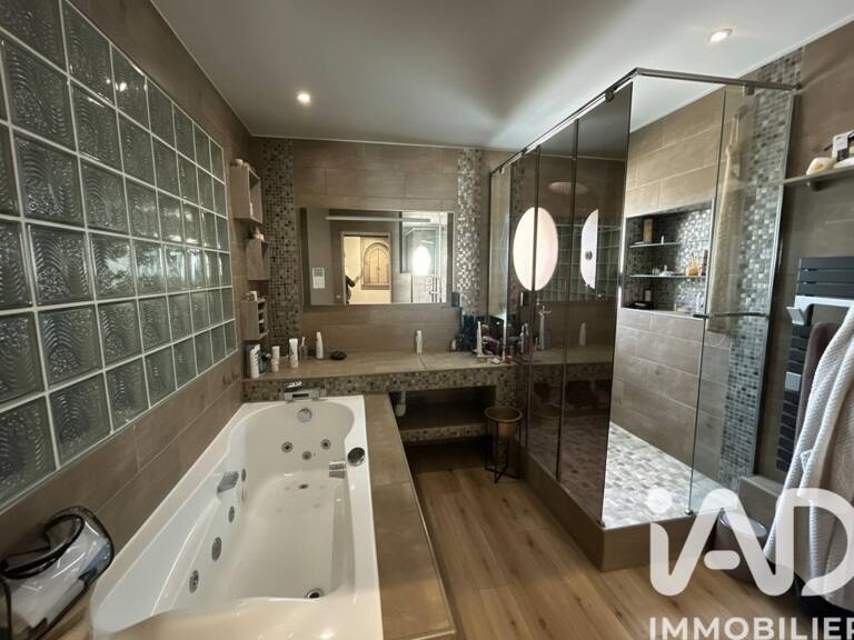 Vente Maison/villa 7 pièces — photo 1