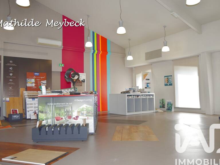 Vente Boutique/Local commercial 400 m&sup2; — photo 1