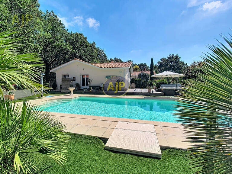 GRAYAN ET L'HÔPITAL proche SOULAC SUR MER : Propriété d'exception avec piscine et dépendance ? À 5 min des plages — photo 1