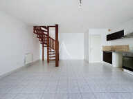 APPARTEMENT DUPLEX  2 CHAMBRES CHATEAU GONTIER — photo 3