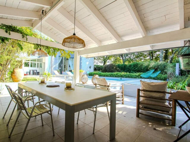 BIARRITZ - VILLA - PISCINE - TERRASSE   POOL HOUSE - JARDIN - GARAGE — photo du bien