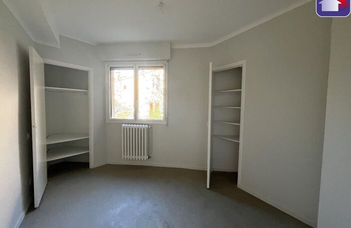 Location appartement 3 pièces 68 m² à Foix (09000) — photo 5