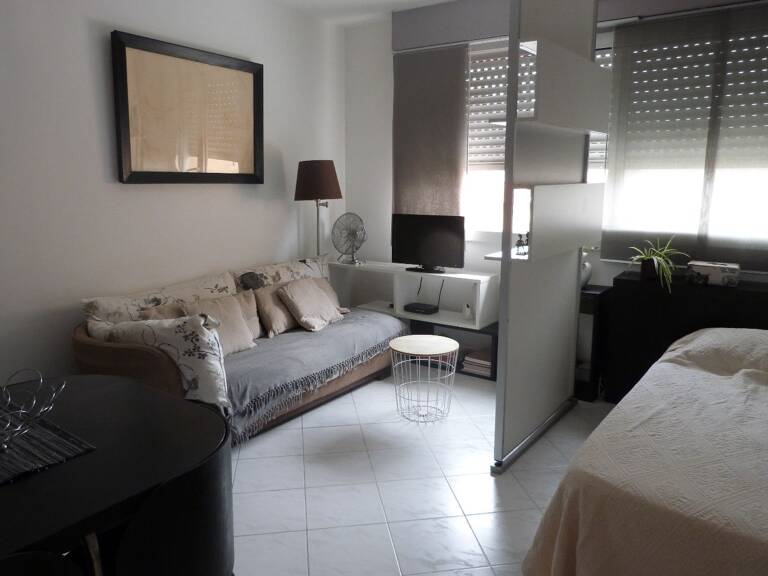 LOCATION meublée studio Cannes — photo 1