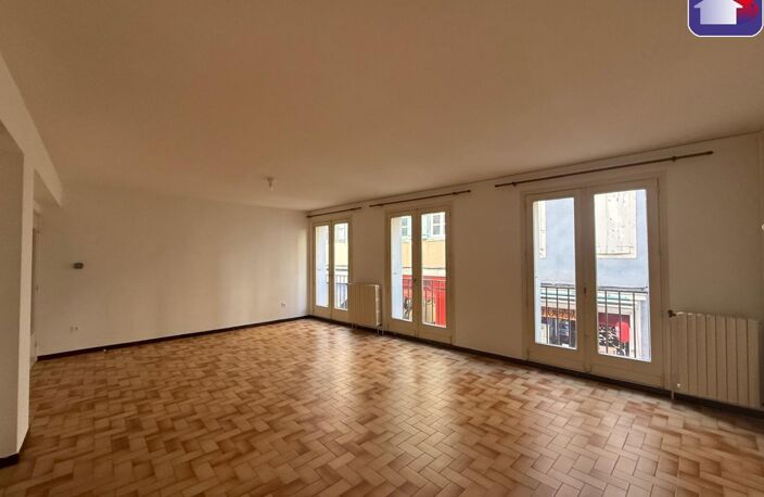 Location appartement 3 pièces 90 m² à Foix (09000) — photo 2