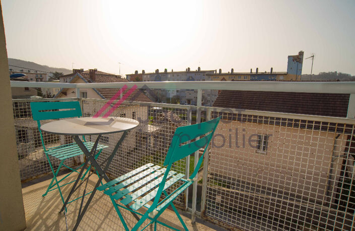 Appartement Lons Le Saunier 3 pièce(s) 65.84 m2 — photo 2