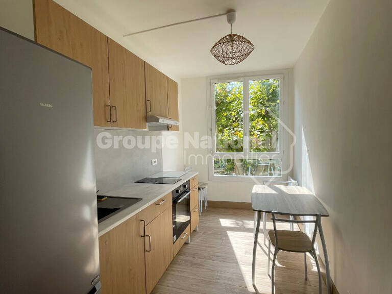 T1 BIS MEUBLE CENTRE- VILLE DE BEAUMES DE VENISE — photo 1