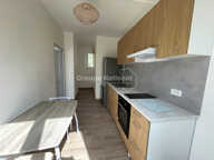 T1 BIS MEUBLE CENTRE- VILLE DE BEAUMES DE VENISE — photo 2