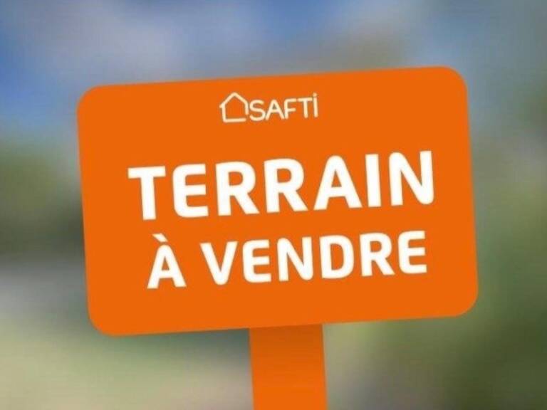 Terrain de 700m2 constructible à Sainte Anne — photo 1