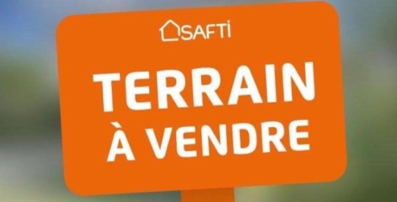 Terrain de 700m2 constructible à Sainte Anne — photo 1