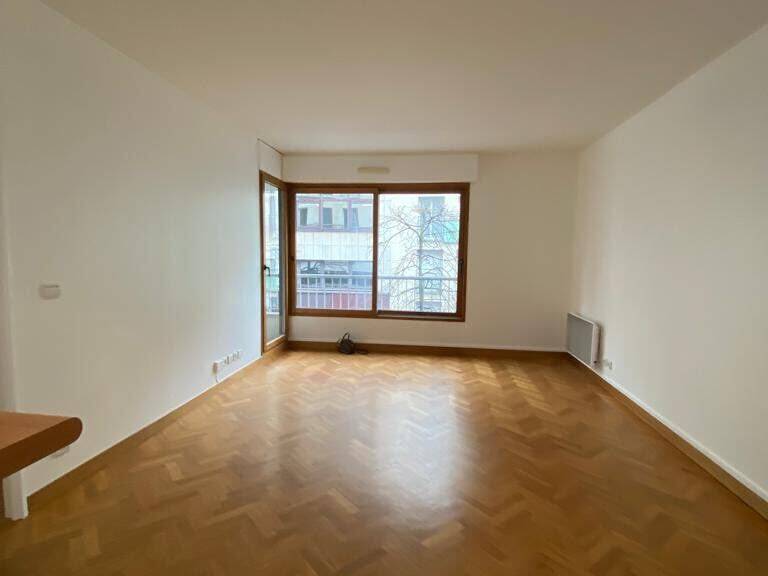 Appartement 2 p à BOULOGNE — photo 1
