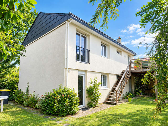 Maison Angers Village Anjou 6 pièce(s) 136 m2 — photo du bien
