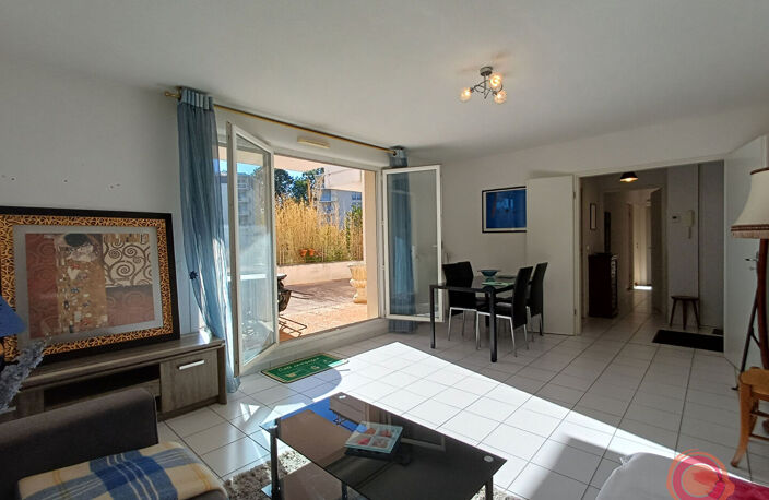 T3 de 64m² avec terrasse de 60m² - BOURRAN — photo 3