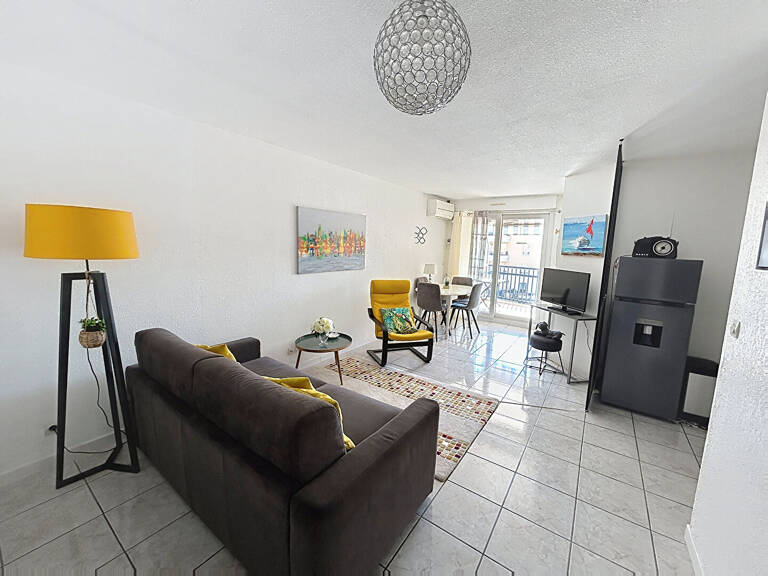 port fréjus, T2, terrasse et garage — photo 1