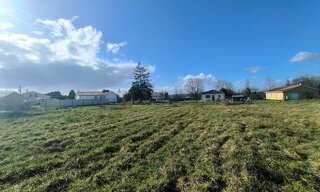 Terrain  4400 m² à vendre à Vélines (24230)