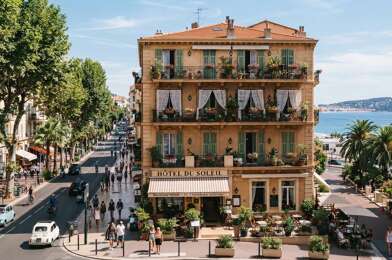 Commerce  1860000 €