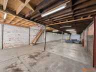 Local professionnel 500m2 sur 2 niveaux — photo 2
