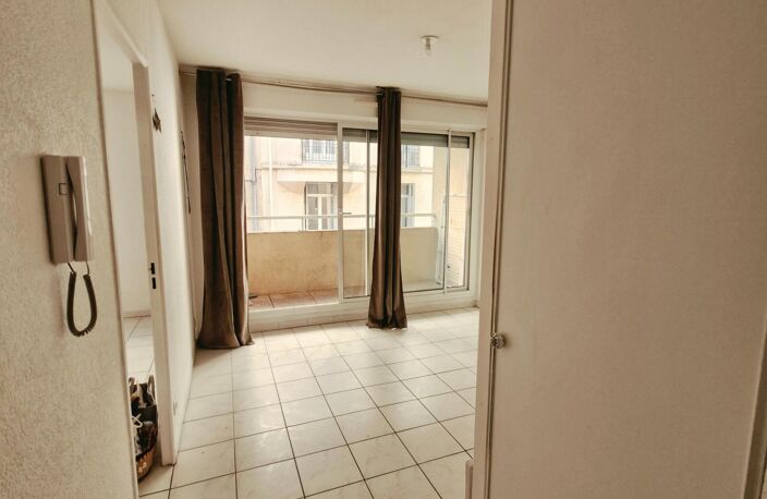 Appartement T2 avec balcon au coeur du 5ème arrondissement de Marseille — photo 2