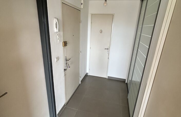 Vente Appartement 3 pièces — photo 2