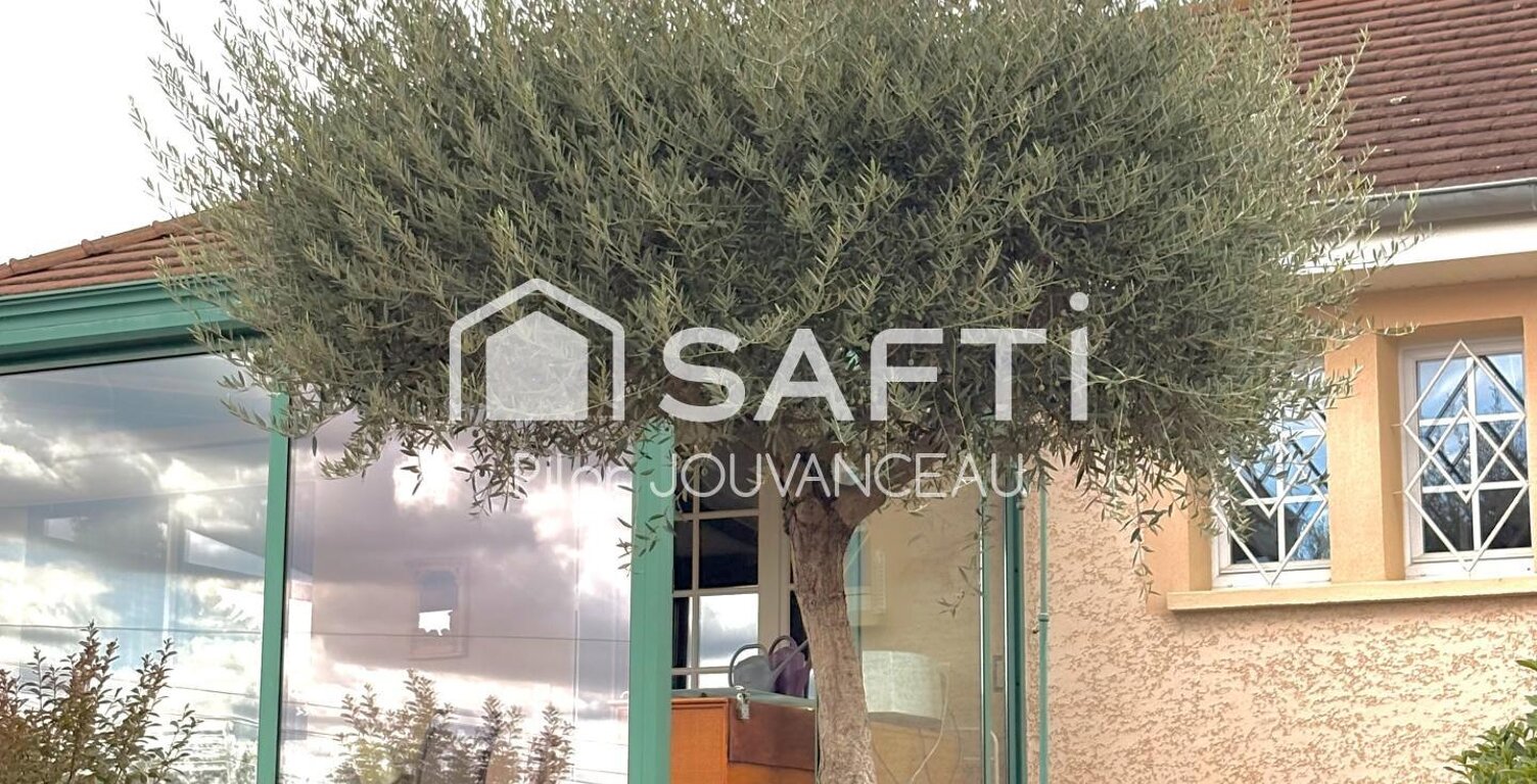 GIVRY MAISON FAMILIALE - BEAUX VOLUMES - 135m2 - proche de toutes commodités - Quartier agréable - — photo 1