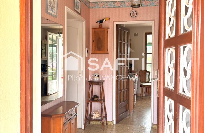 GIVRY MAISON FAMILIALE - BEAUX VOLUMES - 135m2 - proche de toutes commodités - Quartier agréable - — photo 4