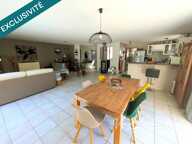 SAINTE-PAZANNE  MAISON FAMILIALE  152 M²  4 CHAMBRES  PISCINE  TERRAIN 1 000 M² — photo 2