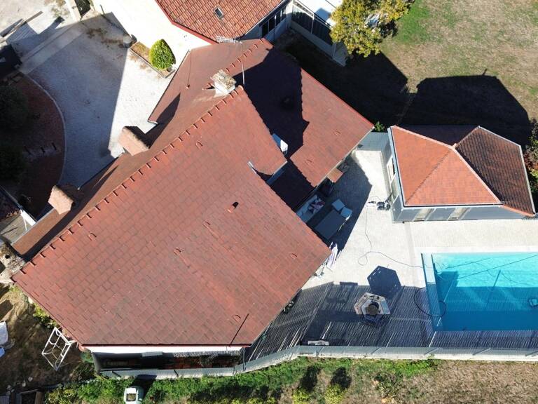 ARDENTES  MAISON RÉNOVÉE 140 M² AVEC PISCINE, JACUZZI ET DÉPENDANCE — photo 1