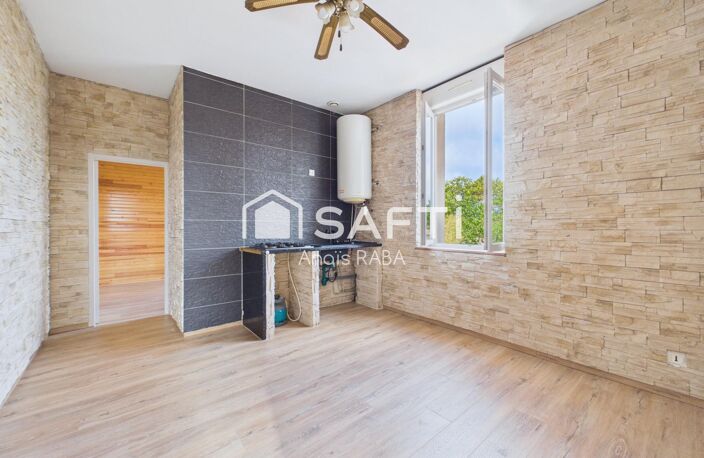 T2 AU CALME PROCHE DES COMMODITES — photo 2