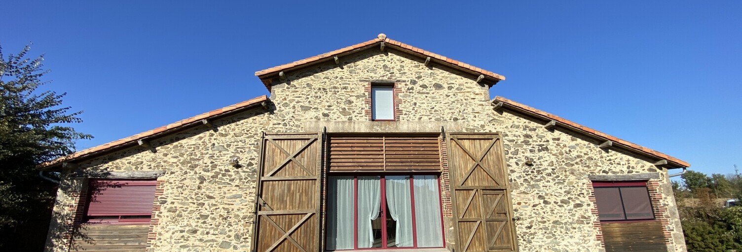 Maison 8 Pièces 201 m² à vendre à Rochetrejoux (85510)