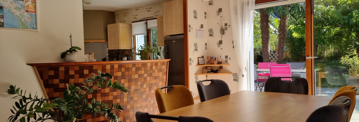 Maison 7 Pièces 148 m² à vendre à Bourgbarré (35230)