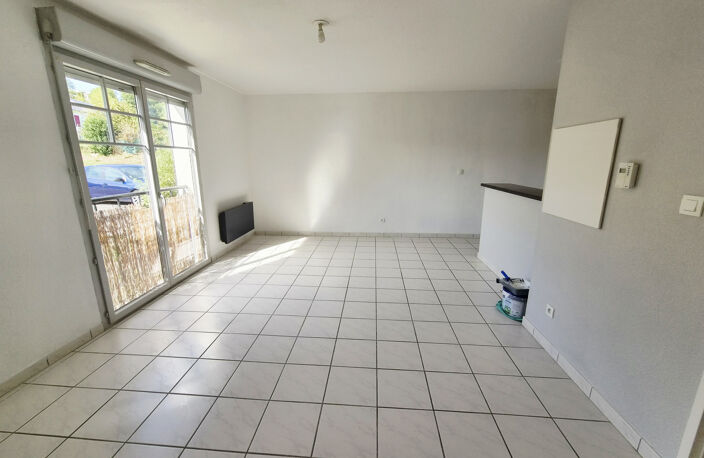 T2 lumineux en rez-de-chaussée   Résidence sécurisée et récente ! — photo 3