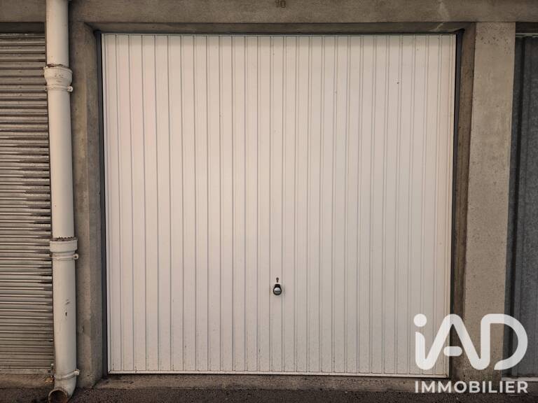 Vente Garage 13 m&sup2; — photo 1