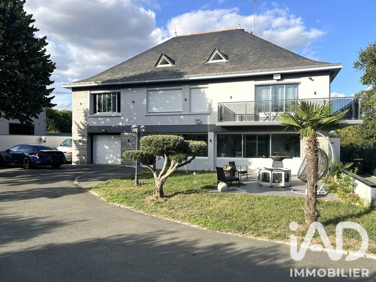 Vente Maison/villa 9 pièces — photo 1