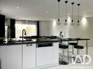 Vente Maison/villa 9 pièces — photo 2