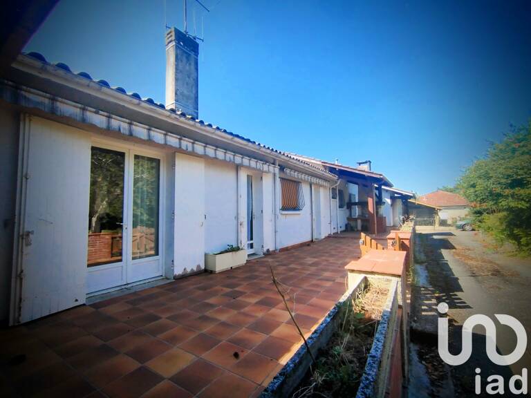 Vente Immeuble 230 m&sup2; — photo 1