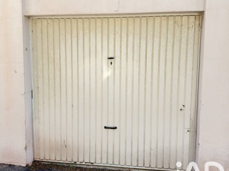 Vente Garage 15 m&sup2; — photo 1