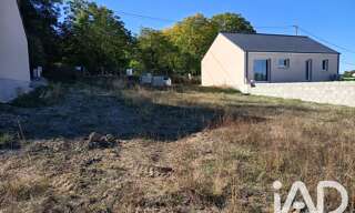 Terrain  494 m² à vendre à Louresse-Rochemenier (49700)