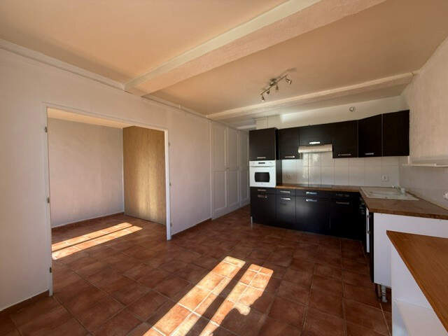 HYERES - T3 de 55.02 m2 au 1er étage — photo du bien