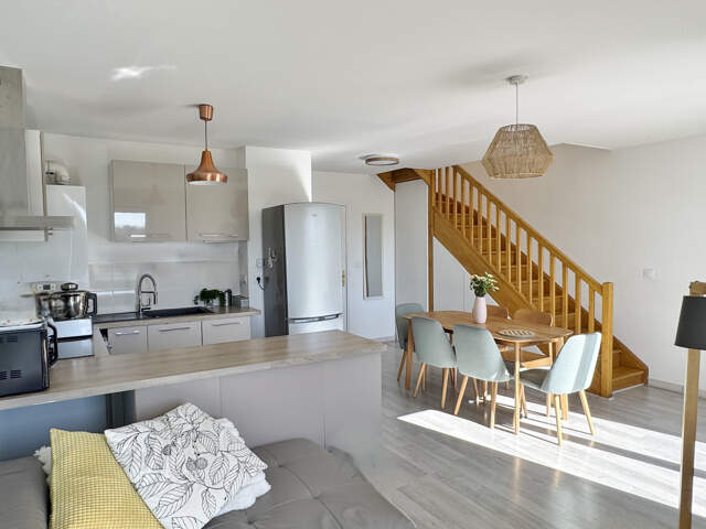 BRINDAS  Duplex 3 chambres avec 3 espaces extérieurs et 2 s — photo du bien