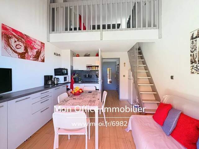Référence : 6982-LES. - MAZET DUPLEX VUE MER & COLLINES AVEC TERRASSE & PARKING À CAVALAIRE SUR MER — photo du bien
